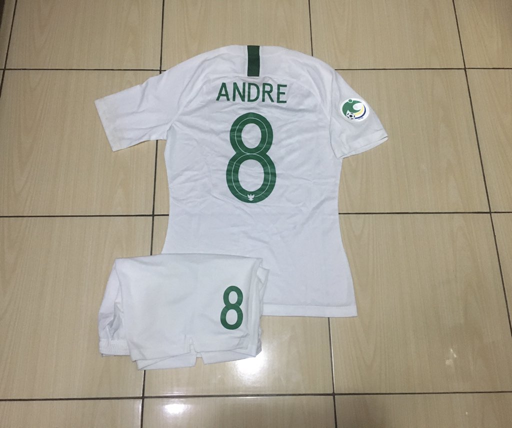 Karisyunianto's tweet photo. Match Worn U16 AFC 2018 
Andre Oktaviansyah (Away Size M) Fatah Aji (Home Size S) 
Harga : 800.000
Cp. 081212595550
@Jerseyforum @JerseyLigina @Officialkjti @jersey_ciamikk 
#jersey4sale #jerseymatchworn #jerseytimnas https://t.co/WMPj7WbuZP