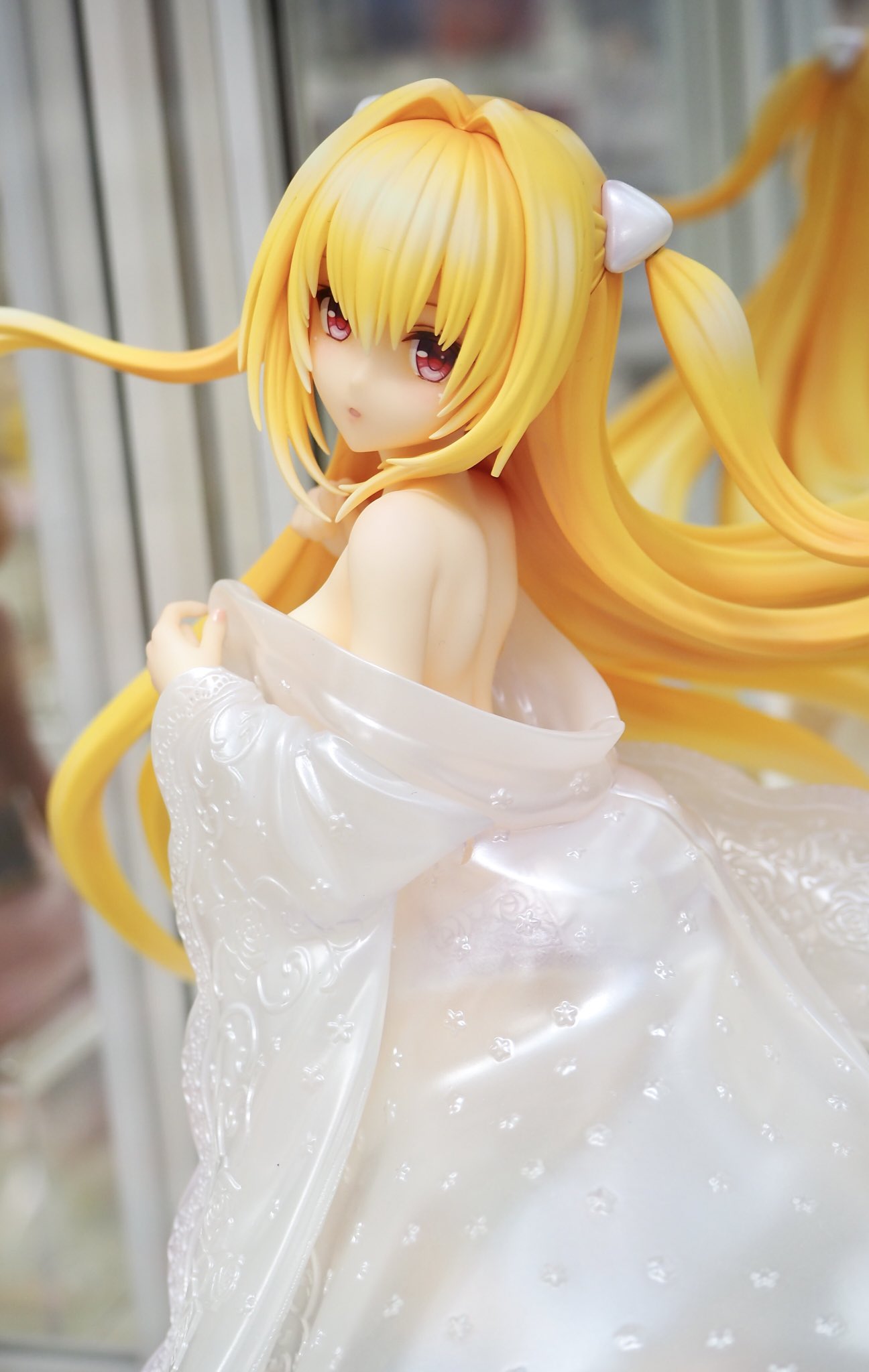 F:NEX To LOVEる ダークネス 金色の闇 白無垢 1/7 フィギュア