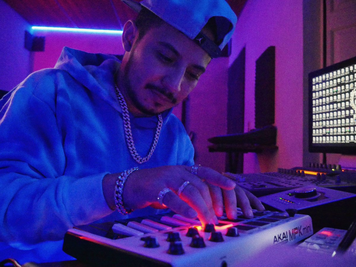 LilBabyTheBestR's tweet photo. Mi música siempre fiel.. 😎🤟
https://t.co/as94hUeXXD https://t.co/9UNx6XeYUd