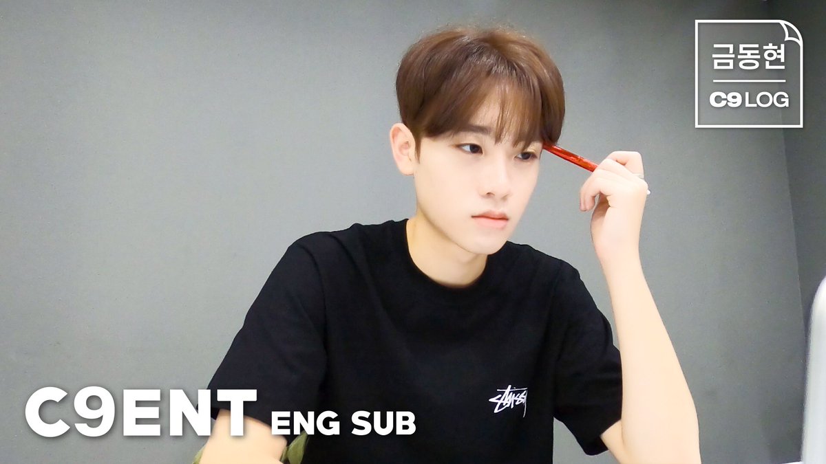 OfficialC9ent's tweet photo. [#금동현]
[영상📺]
[금동현 VLOG] 공부하는 금동이 온라인 클래스 편

YouTube (ENG SUB)
▶️ https://t.co/kpZwEeGnVT
V LIVE
▶️ https://t.co/KE4yVVjYAD
네이버TV
▶️ https://t.co/hksxpVtM6E

#KEUMDONGHYUN #Vlog https://t.co/QK9jTH2MXs