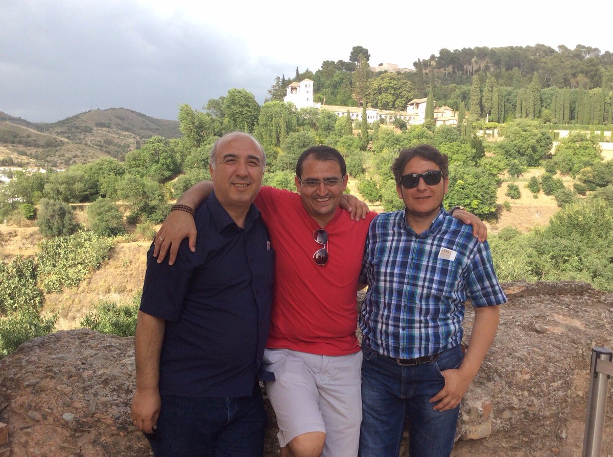 karmuhsin's tweet photo. “#Mutluluk, dostlar arasında olunduğu zaman, zamanın genleşmesidir.”- Kenan Göçer @knngcr
#GeneralLife #ElHamra #Granada #Endülüs #İspanya #Haziran_2016
#ŞabanNazlıoğlu @ahmtsahbaz https://t.co/Isue04aUrL