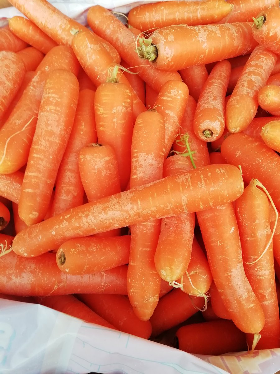 Whites Fruit & Veg tweet media