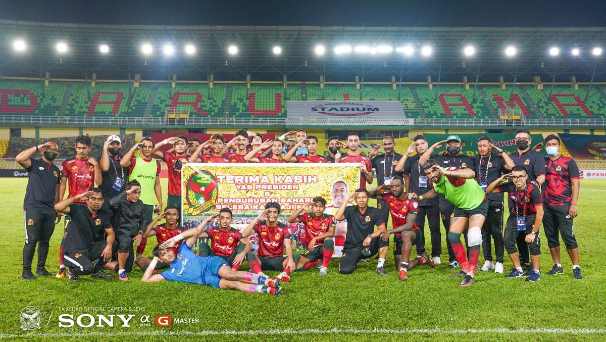 official_kfa's tweet photo. PENGURUSAN BERBUDI, PASUKAN BERBAHASA.

Untuk makluman, pihak KFA telah melunaskan gaji pemain pasukan Liga Super Kedah sehingga Oktober dan berita ini cukup melegakan pegawai dan pemain pasukan.

#kedahfa #qfpm #thankyoumb https://t.co/spH3z8g3IA