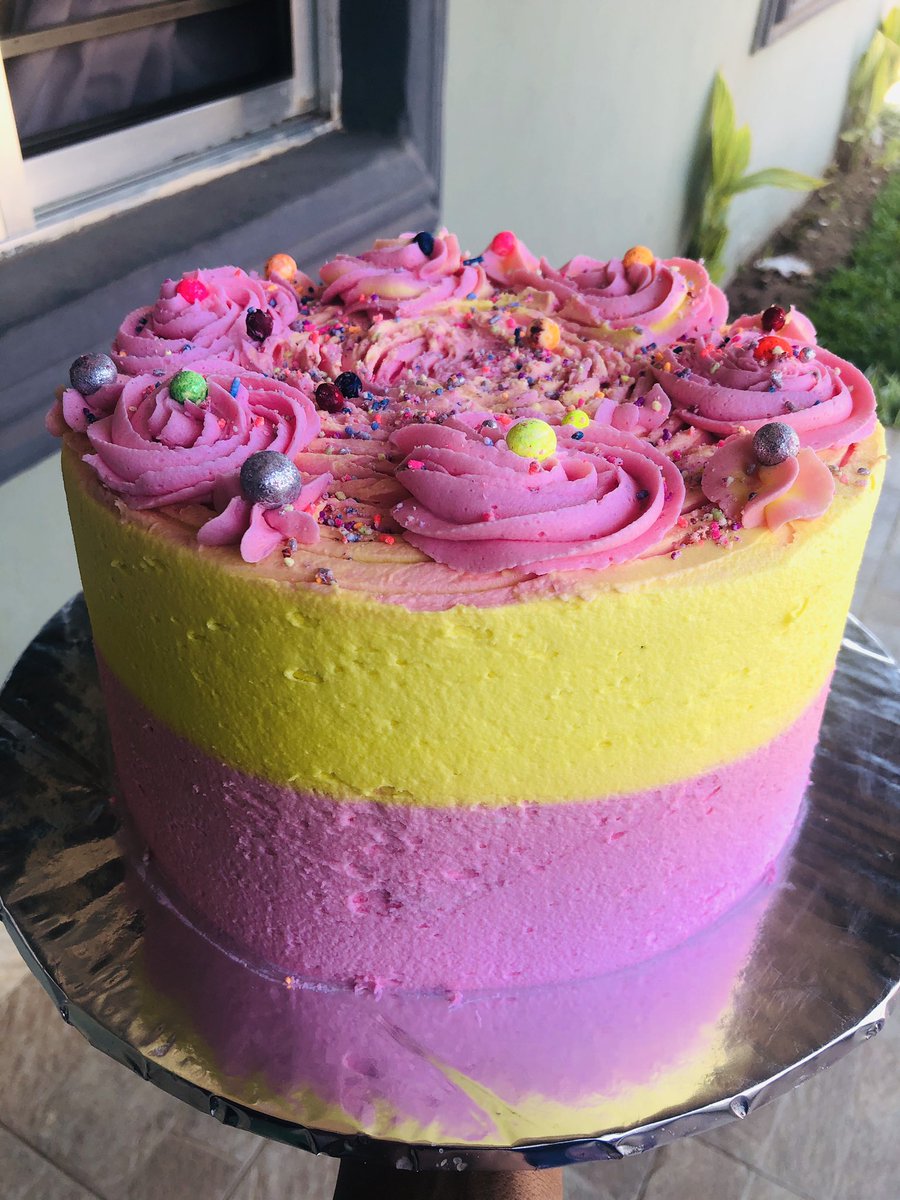 BeeBakes2's tweet image. Ready for a two year old princess 💕