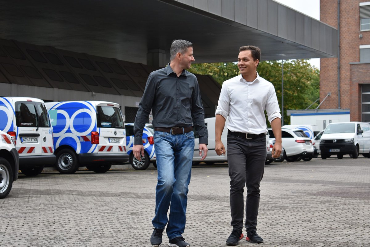 Du bist auf der Suche nach einem spannenden und energiegeladenem #Job? Egal ob #Handwerk oder #Büro - wir wollen unsere Teams vergrößern und suchen Dich! Schau gleich auf unserer Webseite nach, ob auch etwas für Dich dabei ist: bit.ly/2O37KSq