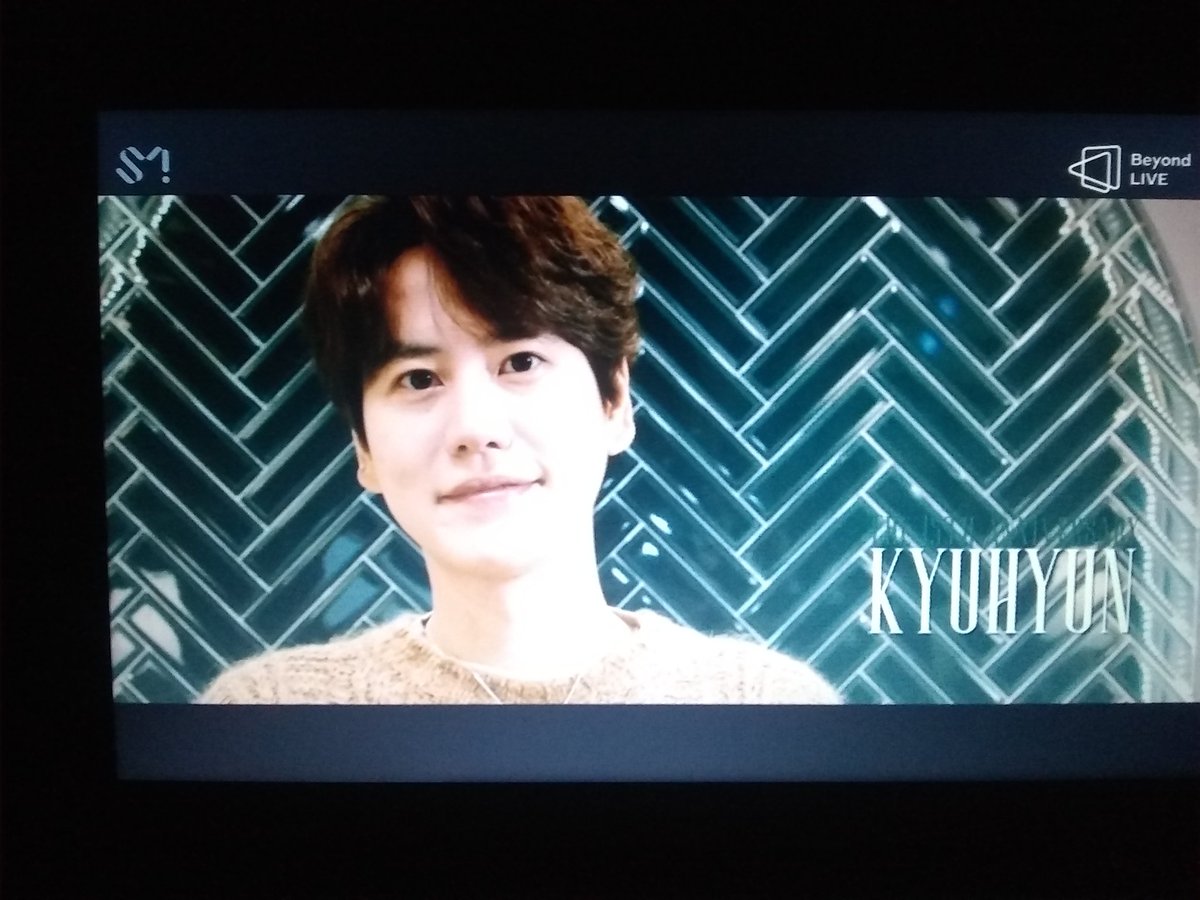 MonsterKyu95's tweet photo. #15thAnniv_WalkingTogether #SUPERJUNIOR https://t.co/gH5Ut8YKJL