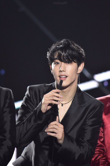 markryu93 tweet picture