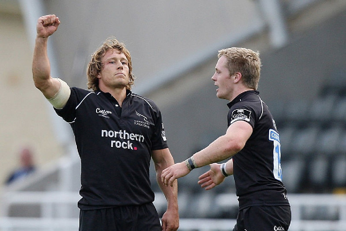 premrugby's tweet image. This time in two weeks @FalconsRugby will be BACK in the #GallagherPrem 🦅

Winners of the inaugural Premiership in 1997, they've had some pretty world-class stars since 🤩

Best player ever to don the black jersey?