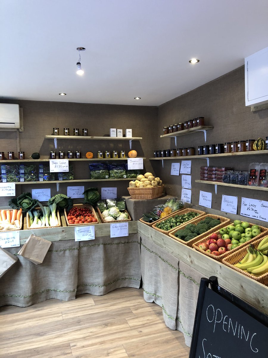 LymoTweetUp's tweet photo. Good luck to new business #RaiseTheRoots opening today in Whitefield Road,#NewMilton They are supporting local producers and price matching local farm shops ! @IndependentsNew @forestwaterside @Lymingtontimes
@smallbizshoutUK
#SupportLocal https://t.co/TpFfvbS2T2