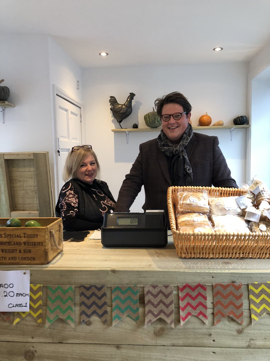 LymoTweetUp's tweet photo. Good luck to new business #RaiseTheRoots opening today in Whitefield Road,#NewMilton They are supporting local producers and price matching local farm shops ! @IndependentsNew @forestwaterside @Lymingtontimes
@smallbizshoutUK
#SupportLocal https://t.co/TpFfvbS2T2