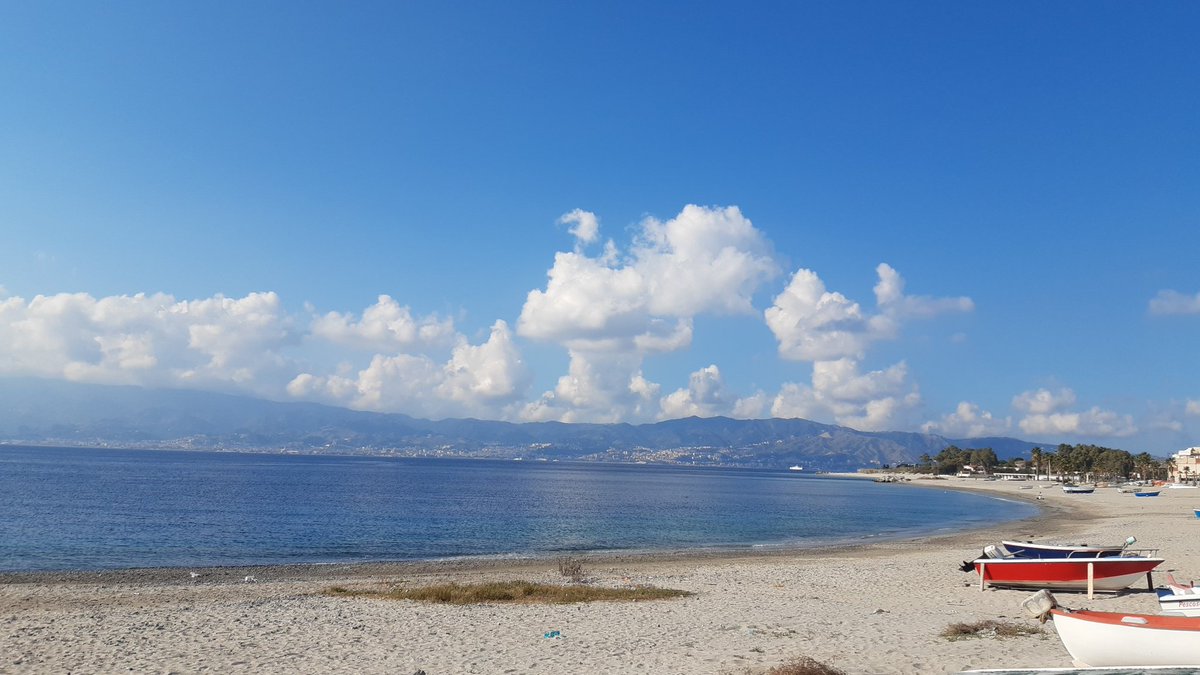 mila_lucisano's tweet photo. Questa é la mia Terra : la #calabria
Prova così a consolarci...ma il nostro dolore si fa ancora più forte.
Abbiamo toccato il fondo.
#Calabriazonarossa
#conticelli
#Covid_19 https://t.co/XsMvz02btm