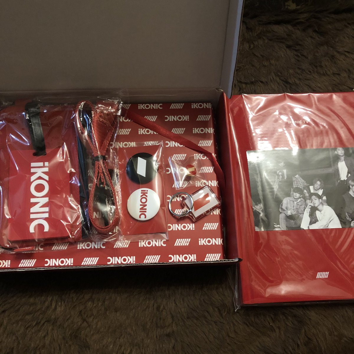 ADDING ANOTHER ONE!!! iKONIC kit 2nd gen complete except card and bnew and sealed from  @_junamarie /  @JunaPabiliEst20 DON'T FORGET TO SEND YOUR RECEIPT WHEN YOU ARE DONE!!! THANK YOU SO MUCH. MAKAKA 10K NA TAYO!!!! LAHAT PARA SA DAD NI TRIX. SALAMAT PO!