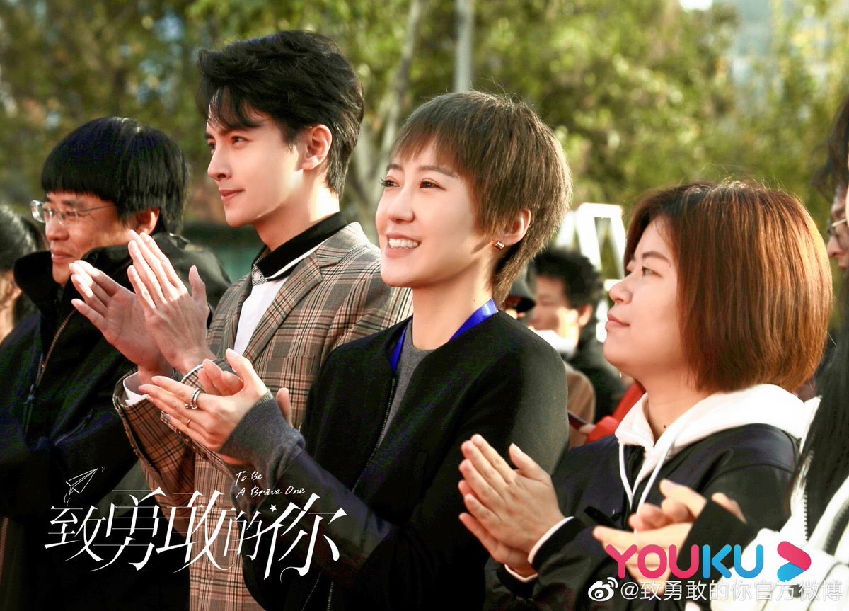 darrenchen_fan's tweet photo. #DarrenChen and #DengJiajia were officially announced as the leads of the new drama, #ToBeABraveOne 《致勇敢的你》 , during their film ceremony today in Xi’an ~ 110720

© 致勇敢的你官方微博

#KuanHung #GuanHong #官鸿 #邓家佳 https://t.co/VETcxMqGiO