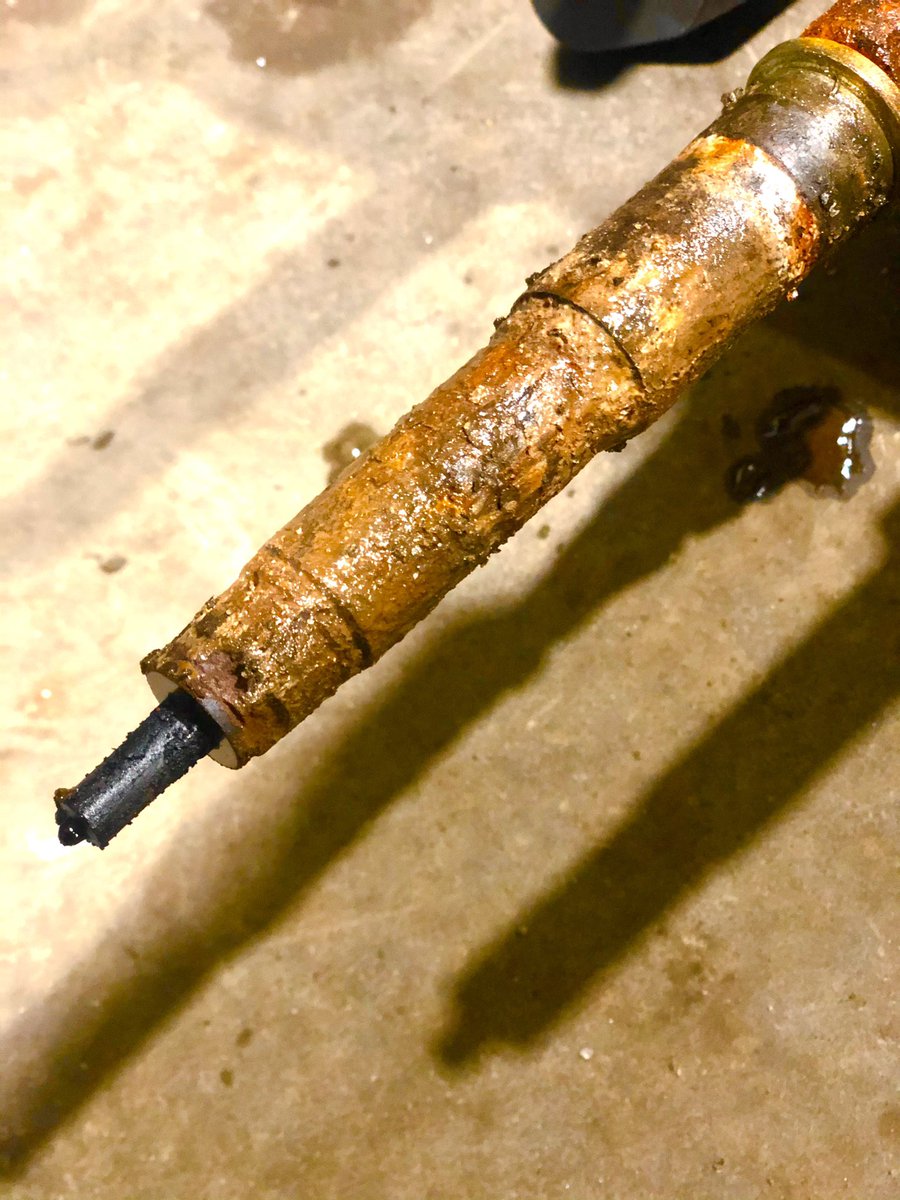 headtech0's tweet photo. #Vauxhall #vivaro #m9r #injector removal @headtech0 https://t.co/bPgWVDU8Vn