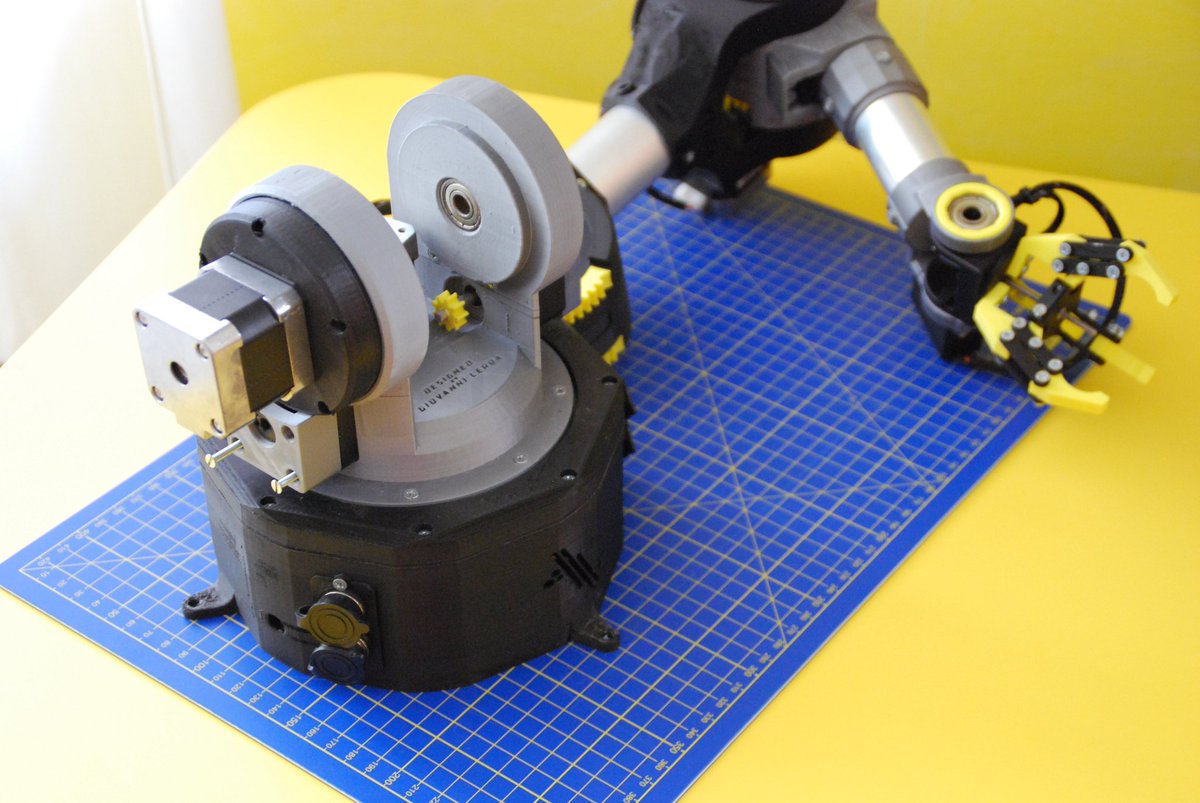 GiovanniLerda's tweet photo. Spoiler 🔜
#gearbox #encoder #KAUDA #RoboticArm #DIY https://t.co/J0M3oLPzay