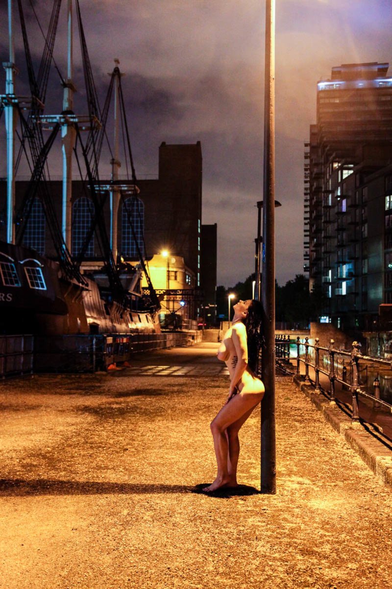 NocturnalGirls's tweet photo. https://t.co/Cll94bkGEn Tasha Holz 3 #fineartnude #public #nip #nudism #dance #yoga https://t.co/rbuN4PenmR