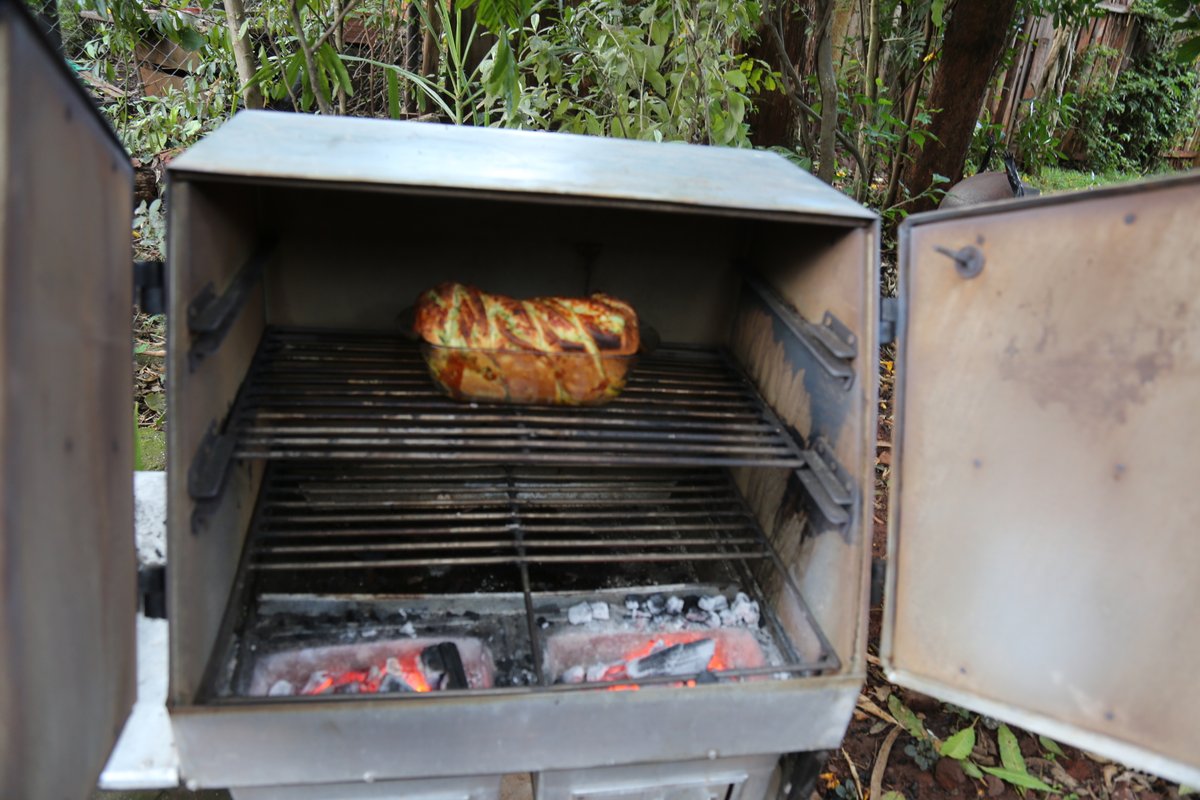 cookswelljikos's tweet photo. What's baking today? A freshly made pesto cheese bread using @SirimonCheese's excellent mozzarella on the medium charcoal oven
*(35,000ksh from> https://t.co/ckQIUuFoow)
#charcoaloven #offgridbaking #weekendbaking #Cookswell https://t.co/RV2aHSjhFF