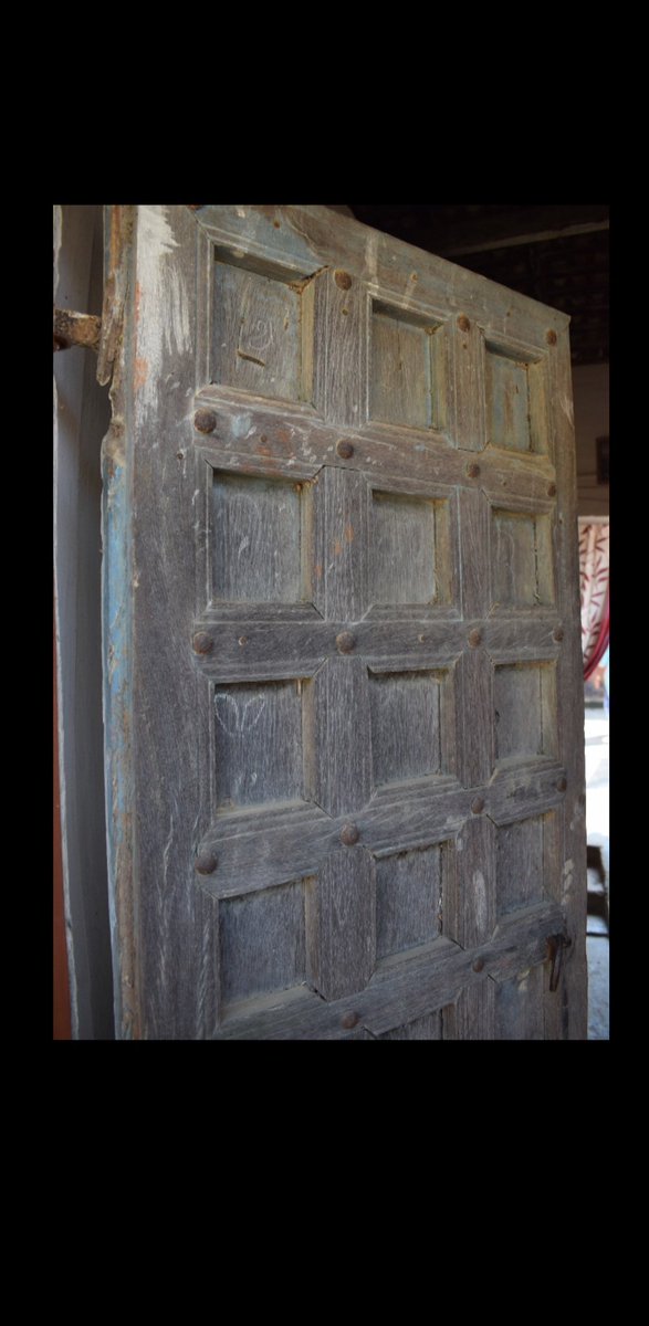 GalangGabaan's tweet photo. This is my ancestral home in Dandbose, Mayurbhanj.
This door is about 50yrs old,is made of Sal.most traditional santal houses have this panelled design.#ancestralhome #traditionalsantalhouse #doordesign #home #doors #tribalhouse #santaltribe #tribesofindia #tribesofodisha #santal https://t.co/Ju3xrjbCbQ