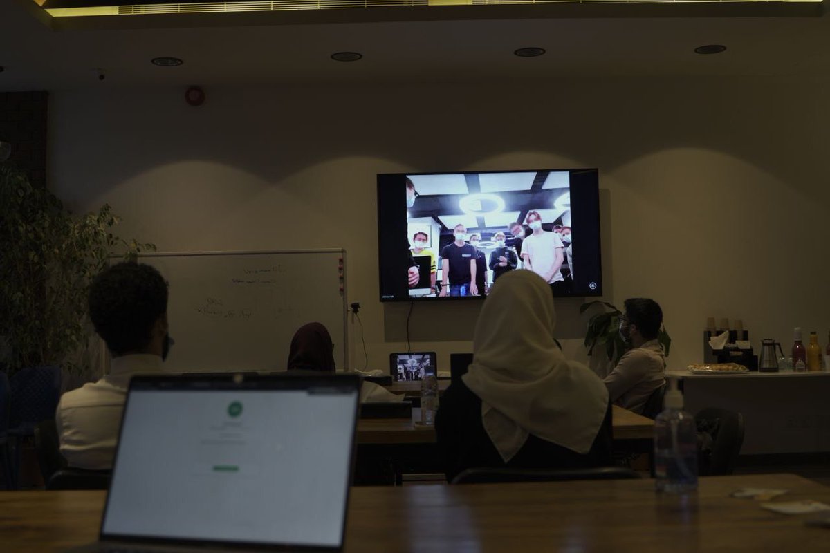 coworkhubs's tweet photo. #newnormal, hybrid #hackathon, participanting physically while counting on technology to connect to mentors, participants, and companies around the world in #junction2020conned 
@hackJunction @6722space https://t.co/15l3kjwAgD