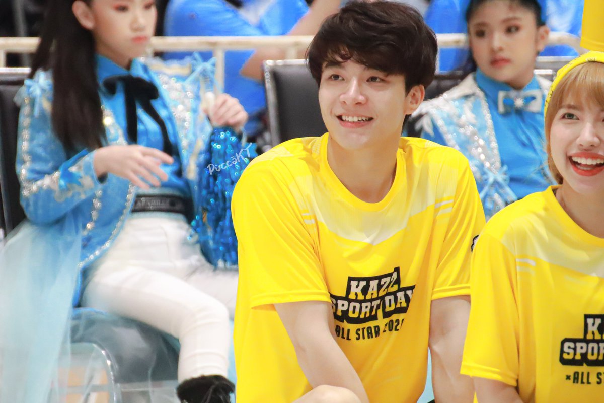 _PuccaKT's tweet photo. ขี่หนอนน้อย ดึ๋ง ดึ๋ง ดึ๋ง🐛🐛
#อะลิตเติ้ลเอิร์ธ #khundin #Earthlings #KazzSportsDayAllStar2020 https://t.co/KJjy8tqMGv