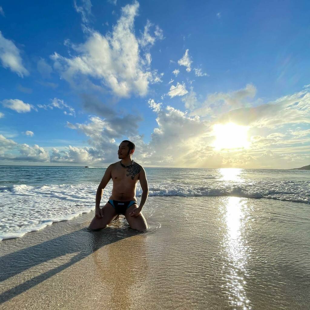 Scott1984's tweet photo. 別人的ㄞ12協力提供脫單就靠這張之假掰照別張都好肥。 https://t.co/szQcGt2p7U