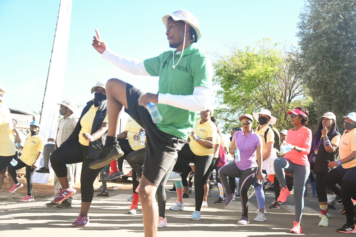 GautengSACR's tweet photo. The Hanyani Wellness Programme resumes. This weekend’s activation took place in Kagiso and will be followed by a series of these in all 5 regions of Gauteng every weekend until 15 December 2020.
#HanyaniWellness #HealthisWealth #KeepingGautengActive
#GautengCares #MpiloYam https://t.co/uypgD1NmO0