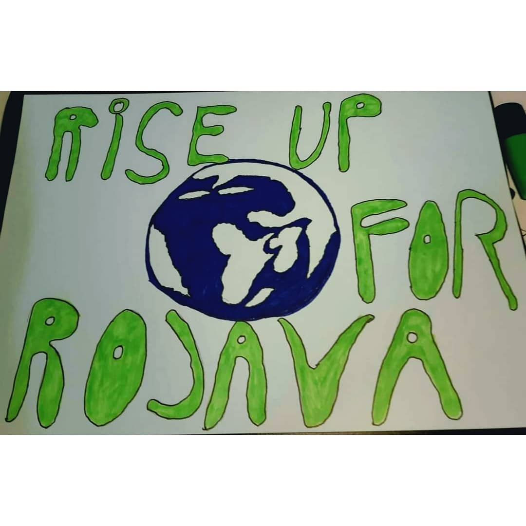 Comrades  @UniteCommuniste show their solidarity with the  #Rojava revolution! https://www.instagram.com/p/CHQdsFlFjis/  #RiseUpAgainstFascism #RiseUp4Rojava #WomenDefendRojava #SmashTurkishFascism