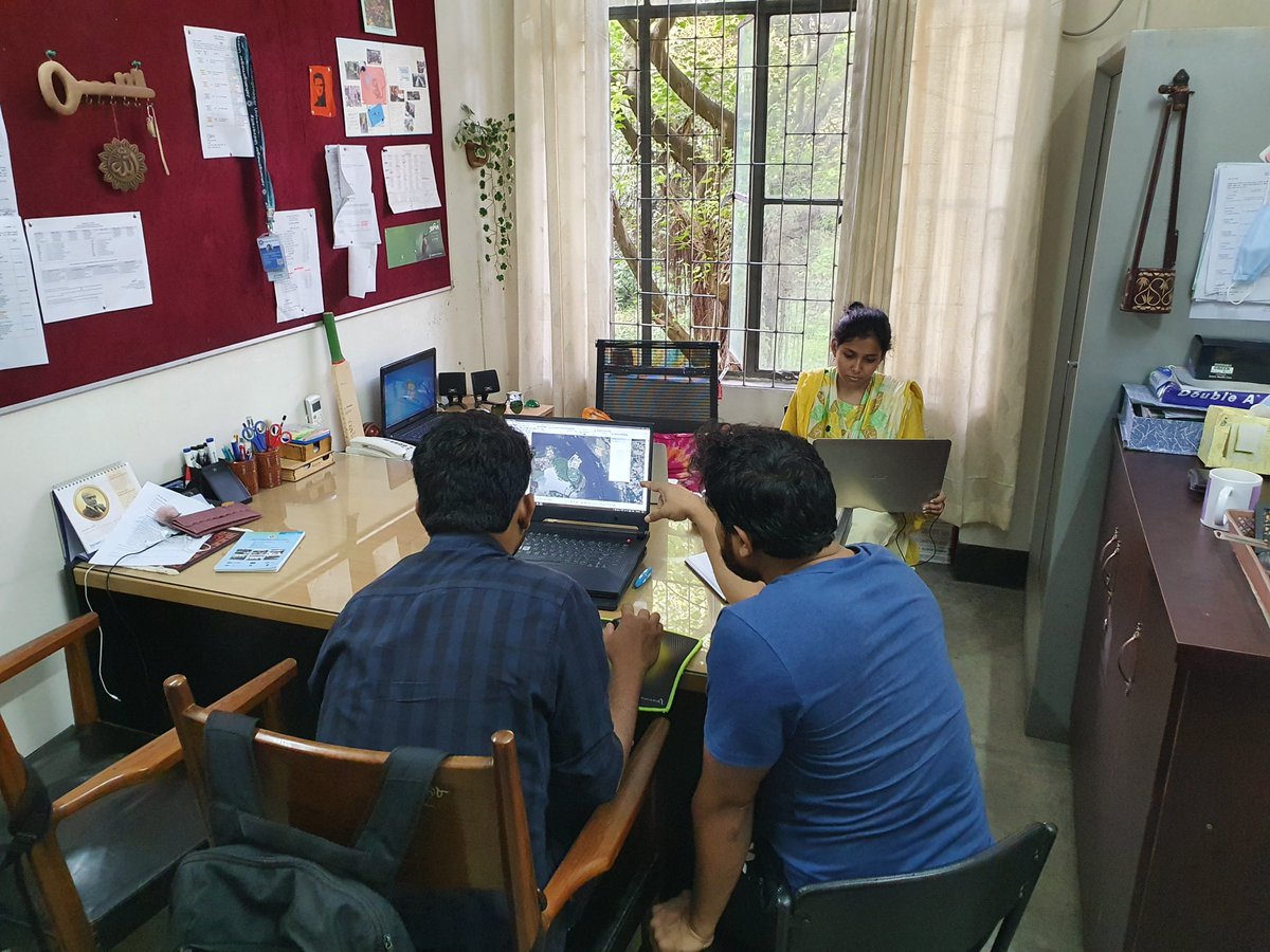 mohamma64508589's tweet photo. Data input and analysis is going on. Recently River and Delta Research Centre - RDRC have surveyed 4000+ demarcation #pillars along the #river #Buriganga and #Turagh. Report is coming. Stay tuned.
#DhakaRivers #RDRC https://t.co/2YpkWc2NFf