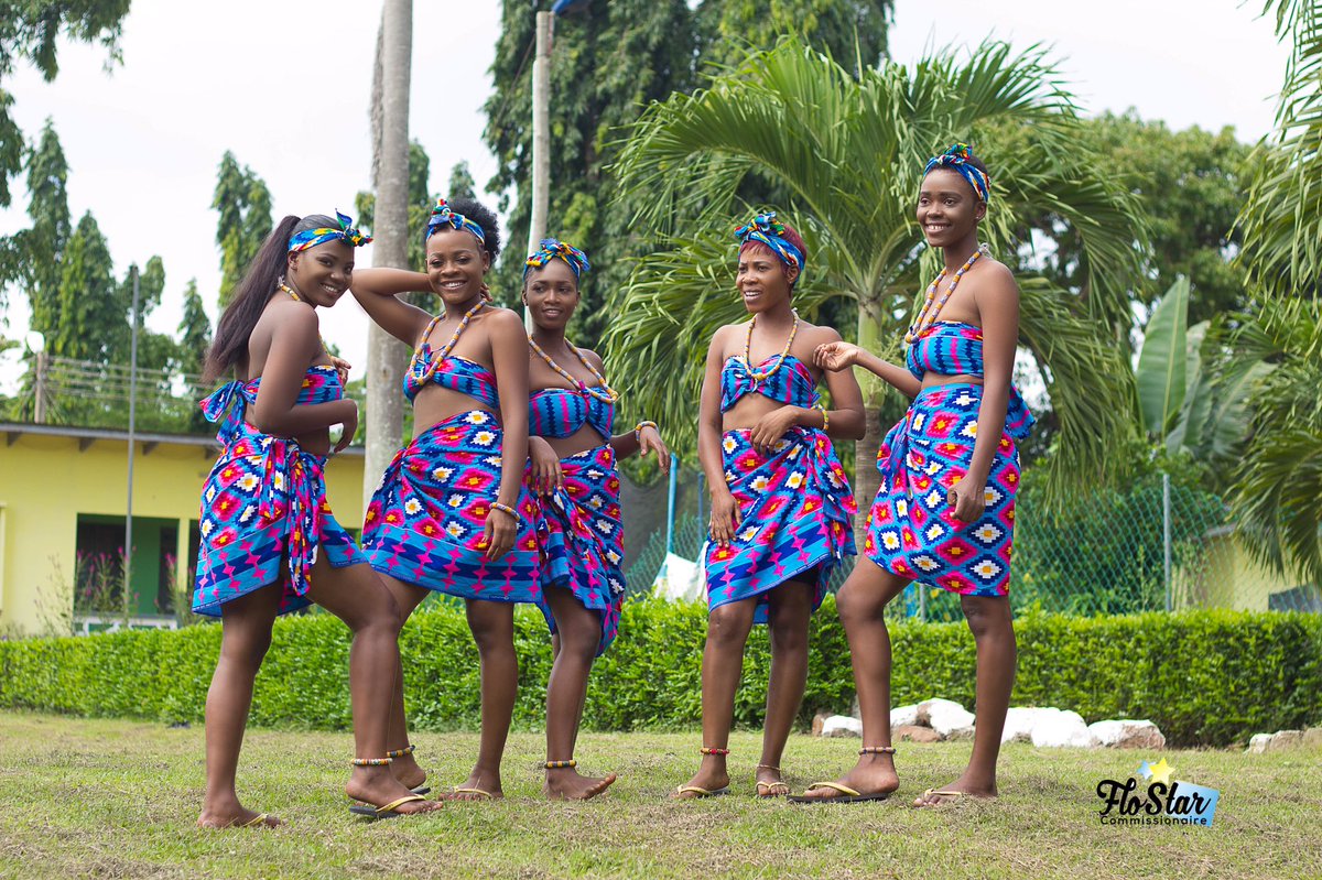 flostarevents's tweet photo. We smile and serve with joy. To all events, we add passion and always create an atmosphere of satisfaction to both our clients and their guests. For bookings and enquiry, DM us now!

#ushering #eventplanner #flostar #eventplanning #coordination  #excellentwork #ushersinghana https://t.co/wGdWbGc6z1