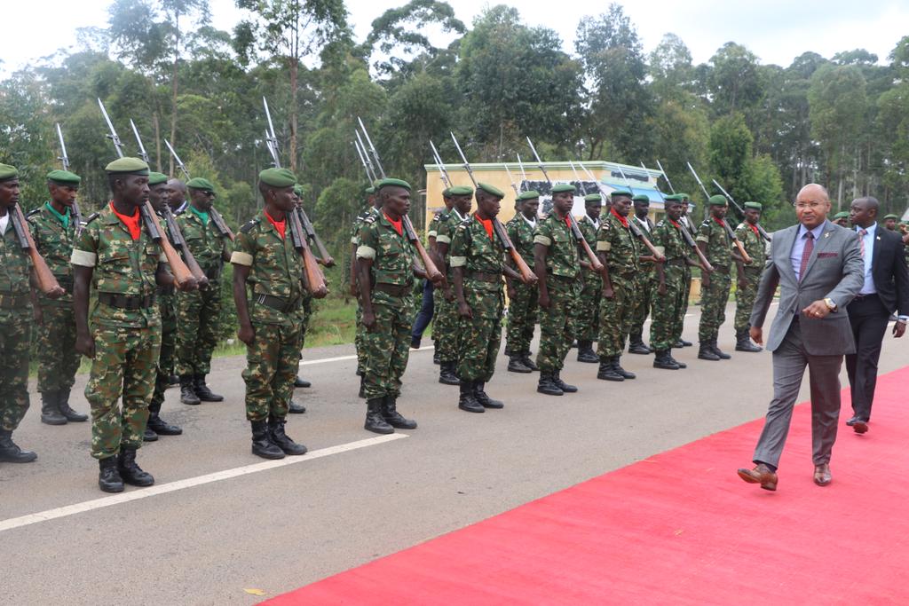 BurundiGov's tweet photo. #Burundi, Le PM SE CPG Alain Guillaume Bunyoni est arrivé cet avant midi en provenance de la #Tanzanie où il a représenté le Chef de l'Etat SE @GeneralNeva dans les cérémonies d'investiture du Président @MagufuliJP. Il a apprécié l'accueil qui lui a été réservé par la Tanzanie. https://t.co/tnmUNmhvRJ