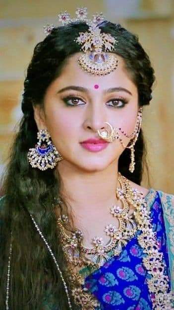 One of the best Heroine who fits the Queen role perfectly  #HBDAnushkaShetty  #AnushkaShetty  @MsAnushkaShetty