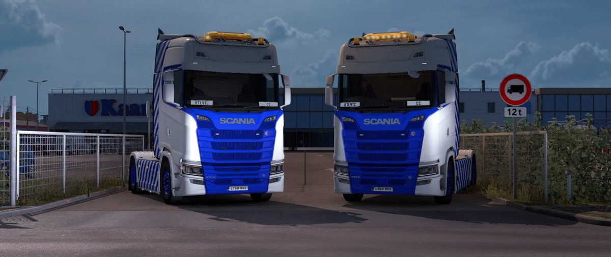 rtlvtc's tweet photo. What a convoy it was! Thank you to @PriesLogistics, @PrimeVTC, @BruijnSchak 's VTC, ConSec Group and anyone else that came along. Hope to see you all next time! ❤

Credit to @SlammedKing
for the photo. https://t.co/nyNmm2aLtA