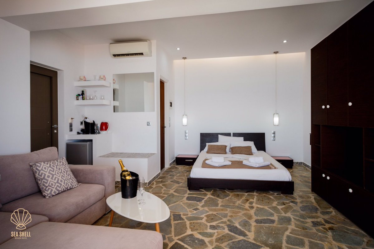 seashellzante's tweet photo. Boasting sea views, Sea Shell Beach Suite features accommodation with a balcony and a kettle, around a few steps from Laganas Beach.

Book now:
https://t.co/CdNimj6fKJ

Tel, WhatsApp, Viber: 🇬🇷 +306945608008 
Tel: 🇬🇧+447757 893451 https://t.co/UjPncMlhj8