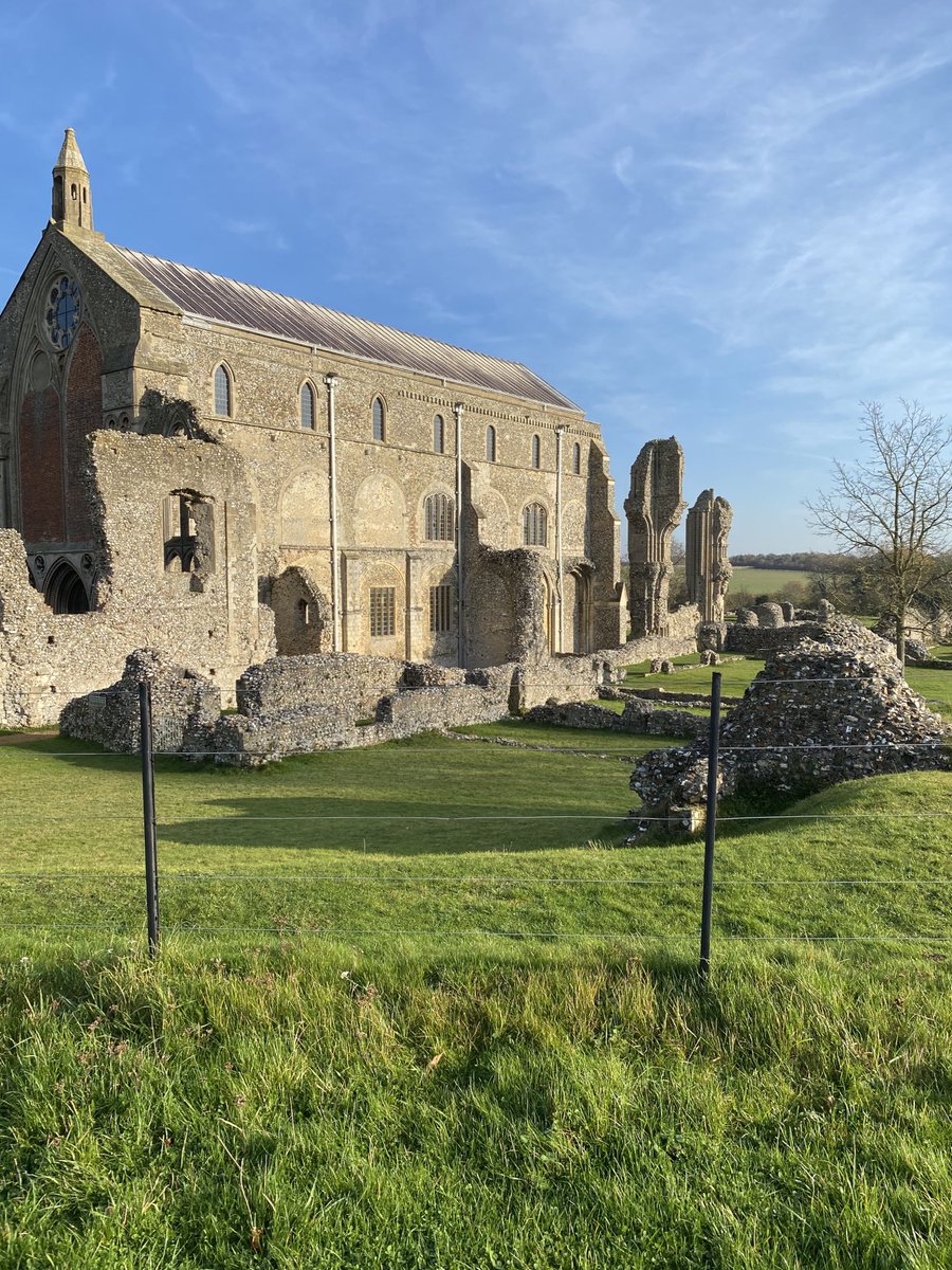 GinLizzyWells's tweet photo. Beautiful day for walk round Binham Priory #lockdown exercise https://t.co/mnb37ZCrMk