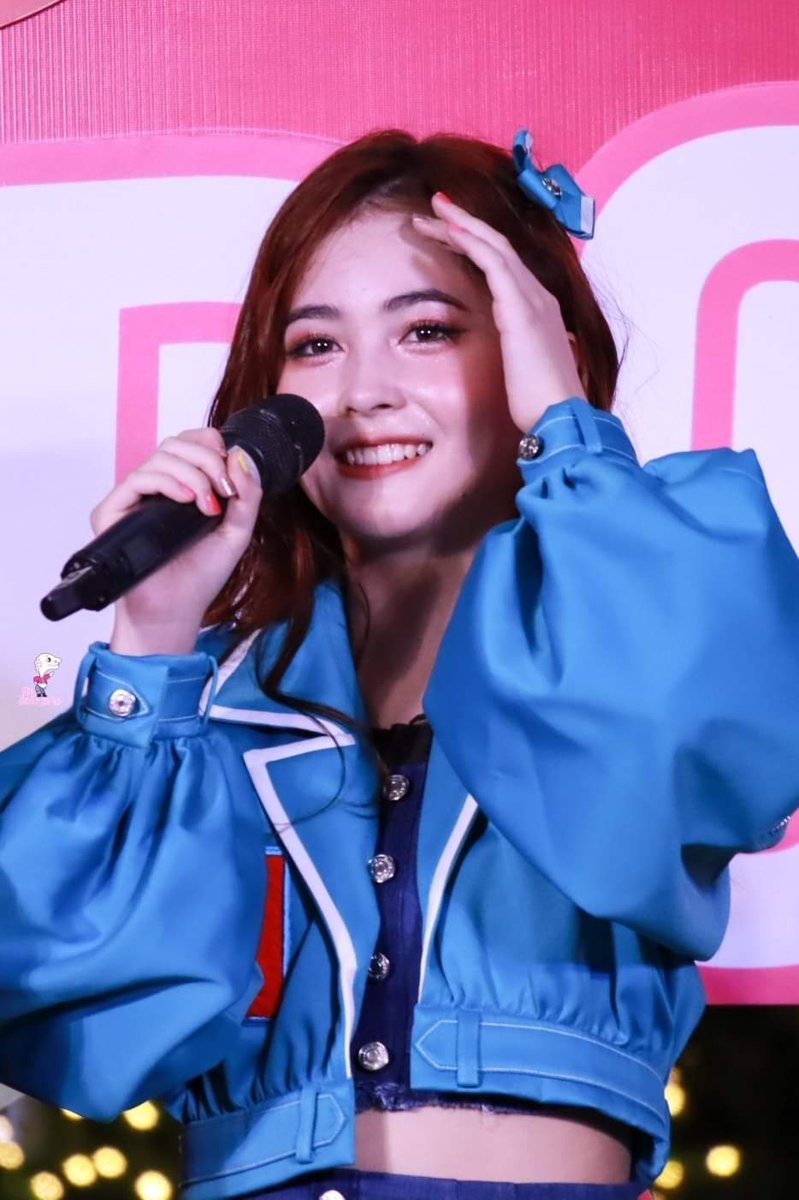 OtaSouthern48's tweet photo. วันนี้น่ารักสดใสจริงๆ💕

Road​Show​ Hatyai​ [07.08.20]

#NikyBNK48​ #NikyLyra
#BNK48 https://t.co/CD5WLvuPGB