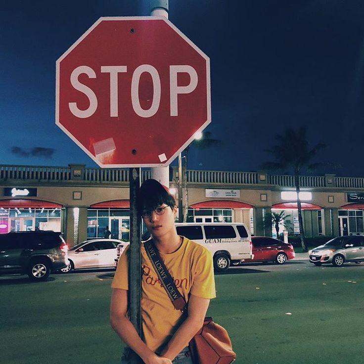 mikum, orang orang rp twitter, ayo mutualan sama akun baru, rt aja jangan lupa fb nya, dengan juki disini, yang mau fambest an sabi lah di rep aja, ntar di dm duluan

#roleplayerindonesia #rpwindonesia #roleplayer #roleplayerindo