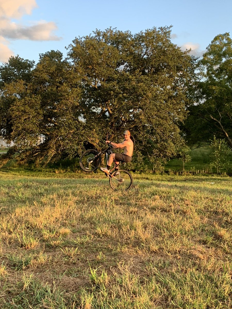 RyanTerrio's tweet photo. I’m in the lead I could pop a wheelie https://t.co/yab0T2vP0K