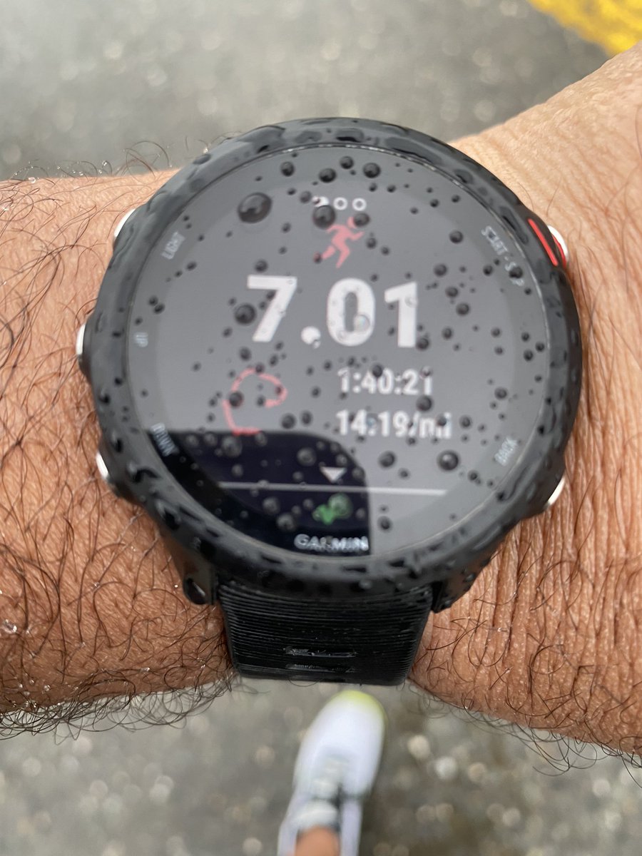 christufton's tweet photo. Saturday morning run was rainy but still...we persisted. #7MileRun #RainRun #LetsKeepMoving https://t.co/vQIZ5tXZiN