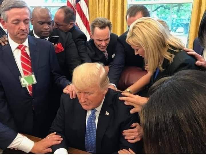 NWAEZESUNDAY4's tweet image. With alot of prayers around the global it's not longer make America great again.. it's make the world great again #realDonaldTrump keep on fighting for us we are praying for you, our enemy must be conquer