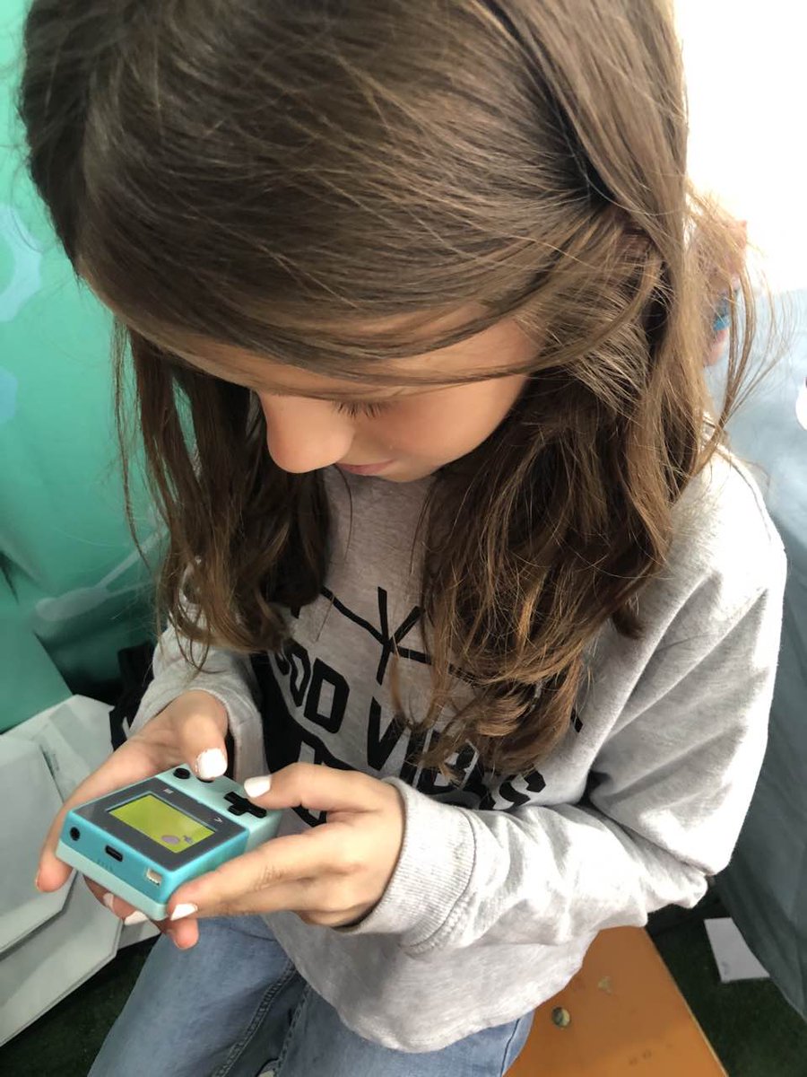 ovobot_cc's tweet photo. Kids love our products on @makerfaire Shanghai.🎉
#xtronpro @MSMakeCode 

The campaign is live!
https://t.co/0o2AOCWsWx https://t.co/ildPIGMJQW