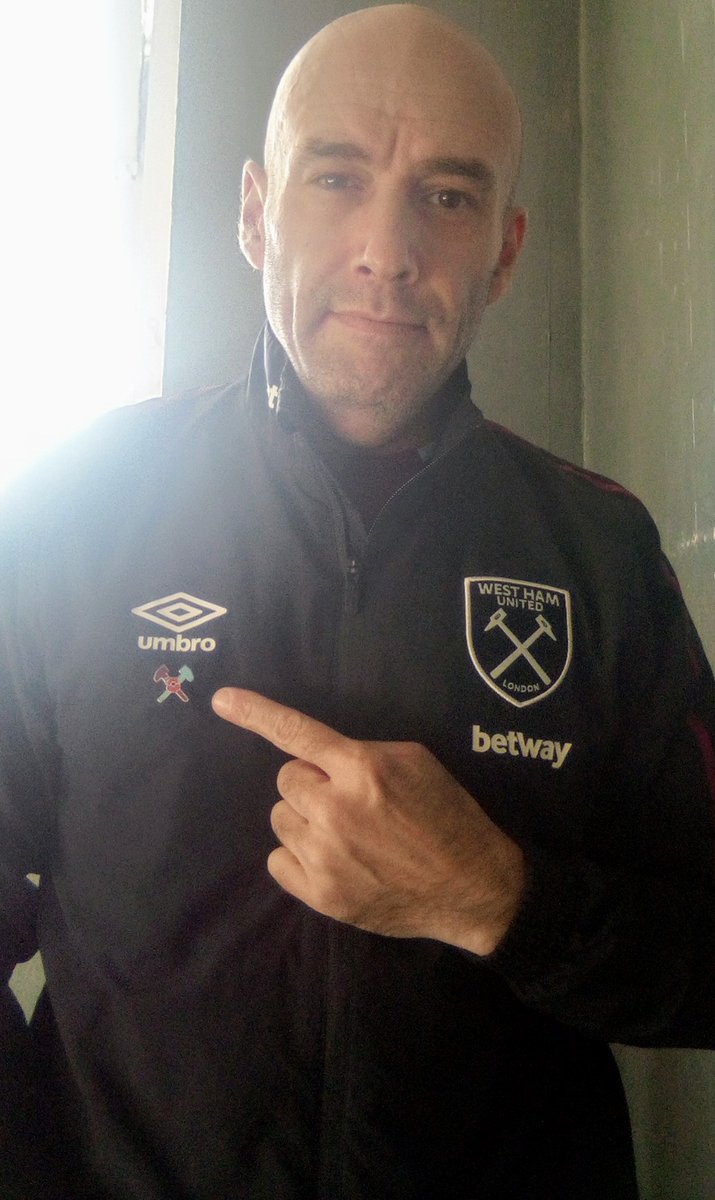 John12Smith08's tweet photo. Saturday 07 November 2020
#WestHamUnited #WestHamUnitedFootballClub #WestHamUnitedFC #WHUFC #WHU #WestHam #ComeOnYouIrons #COYI #Irons #TheIrons #Hammers #TheHammers #ImForeverBlowingBubbles
#RemembranceDay #RemembranceSunday
#WeWillRememberThem #LestWeForget #Poppy
@westham https://t.co/URi0uxX5Hj