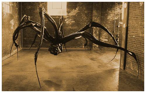 Louise BourgeoisCrouching Spider
