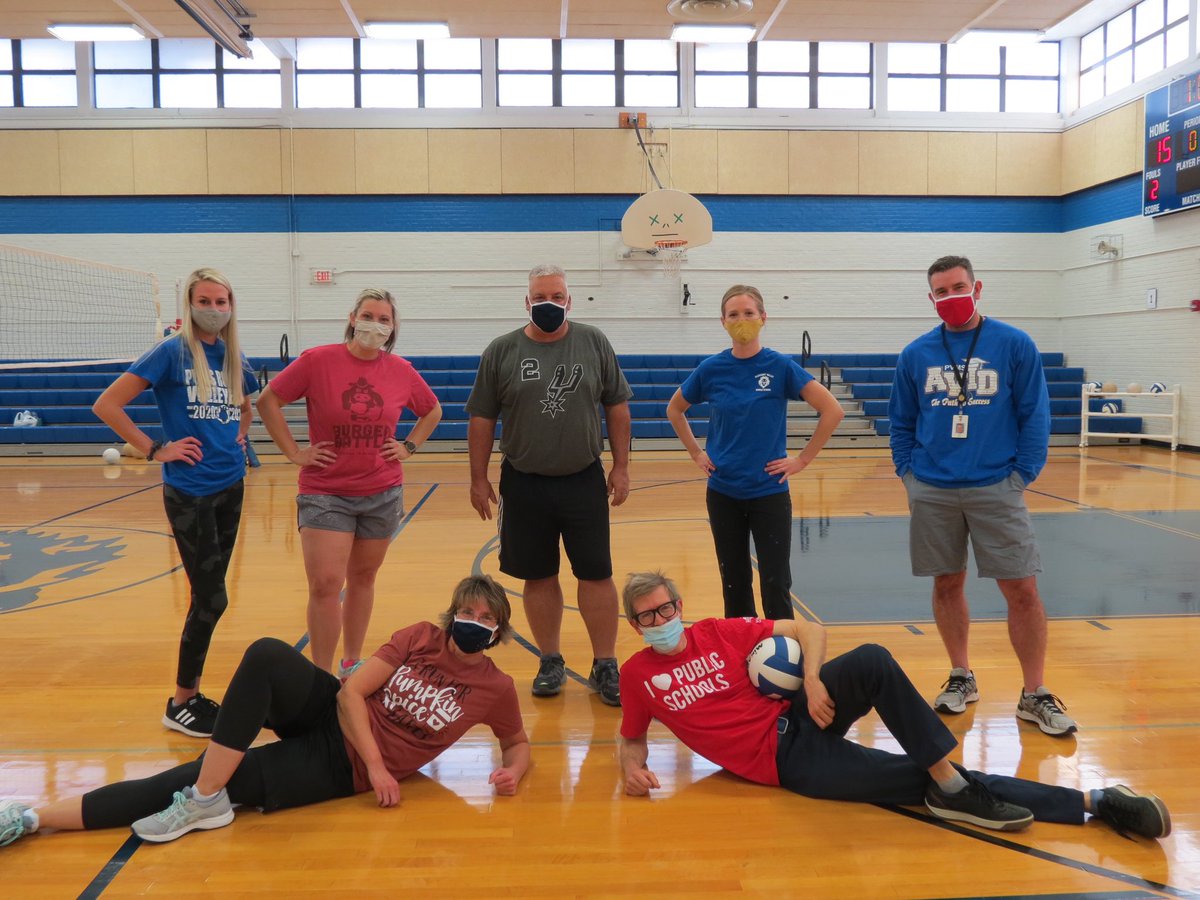 pvmiddleusd259's tweet photo. Our annual #studentvsstaff volleyball game was a success! Go Royals! #pvmsproud #wpsproud https://t.co/hCxLVoG2oe