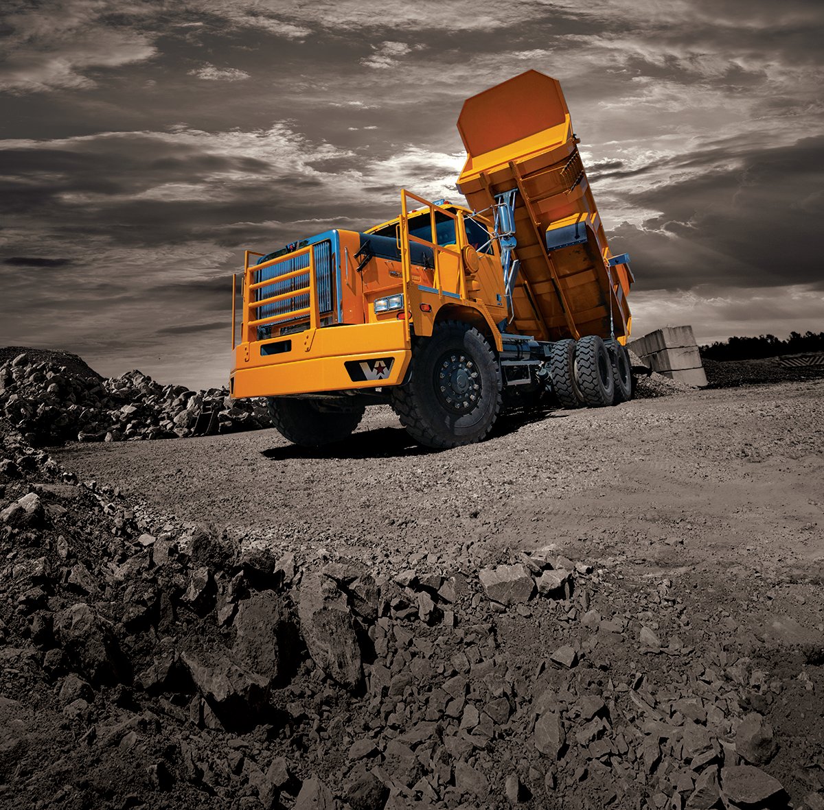 WstrnStarTrucks's tweet photo. Off-road construction. Mining sites. Quarry loading. The #XDOffroad is happy to call some of the most unforgiving locations home. And the #XDOffroad isn't one to sit around wasting time or money. #BeTougher https://t.co/LJEqsHkPIJ