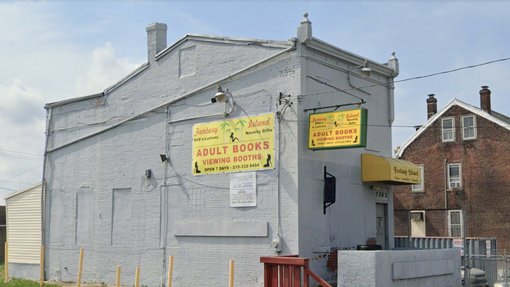 The Mirror tweet media