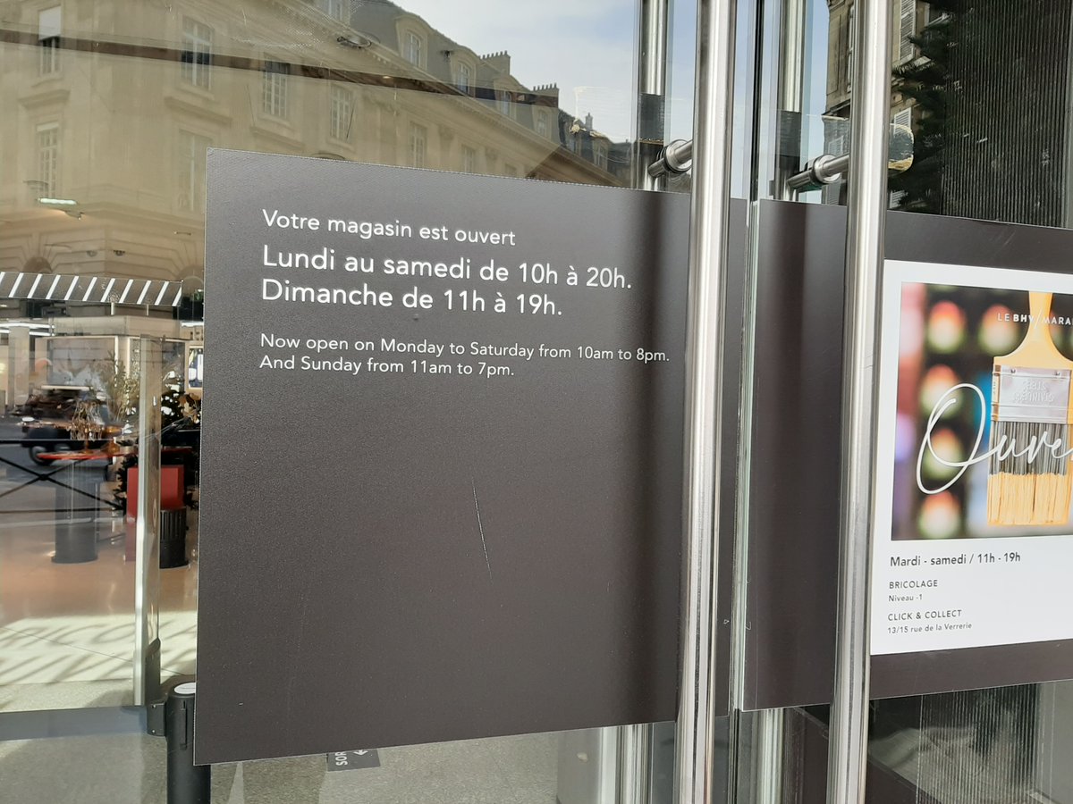 Ivankarsp's tweet photo. both the translation and the integrity police need to fine @lebhvmarais #lebhvmarais . So many good translators in France, so many Google Translate crimes. https://t.co/KmcGfym28H