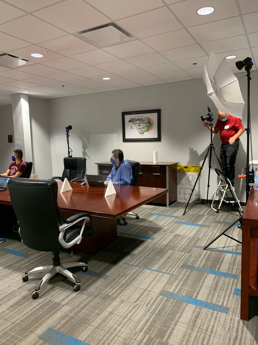 BioAgilytix's tweet photo. Our favorite local photographer was on-site taking pictures of our Durham, NC HQ this week! Huge thank you to Jim Colman for another year of beautiful photos, and to all the scientists who acted as models for us. 📸📸 #LabPhotos #Durham https://t.co/sbVmAtyJOy
