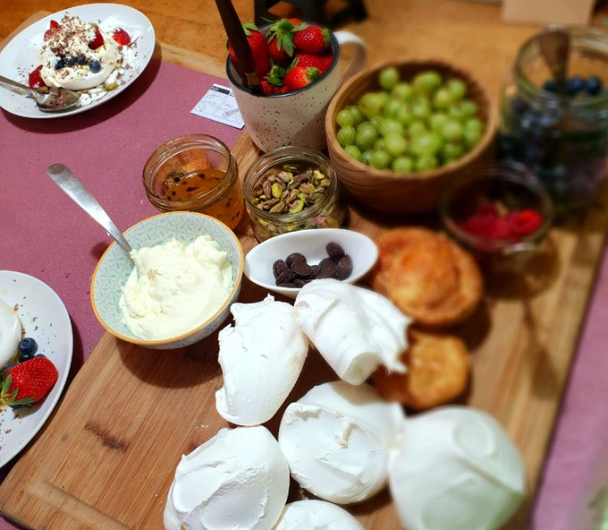 Letting all go for Sunday dessert....
#deliciouscooking #love #graze #bake #simple #foodie #foodphotography #foodblogger #sweet #LockdownLife