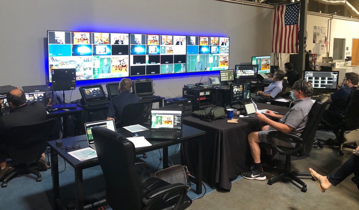 USFalumniAssn's tweet photo. A peek behind the scenes at our virtual tailgate. #usfvirtualtailgate https://t.co/67dViOLzBv