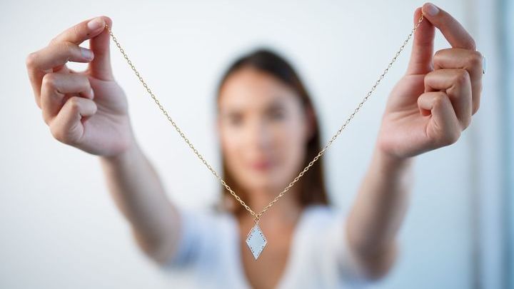 atokenoflockets's tweet photo. "Love Is the Water of Life" - Rumi

Uplift your jewelry game with A Token Of LIGHT ✨ This diamond shaped locket holds one photo and comes with the choice of two chains 👉 https://t.co/pZPZuODpe6 https://t.co/51iH1STXl5